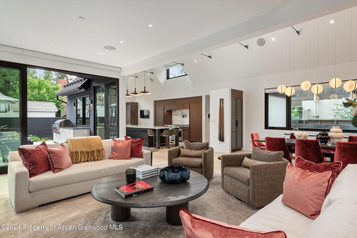 Dining room, Interior, Kitchen, Living room, Pendant Lights, Recessed Lighting