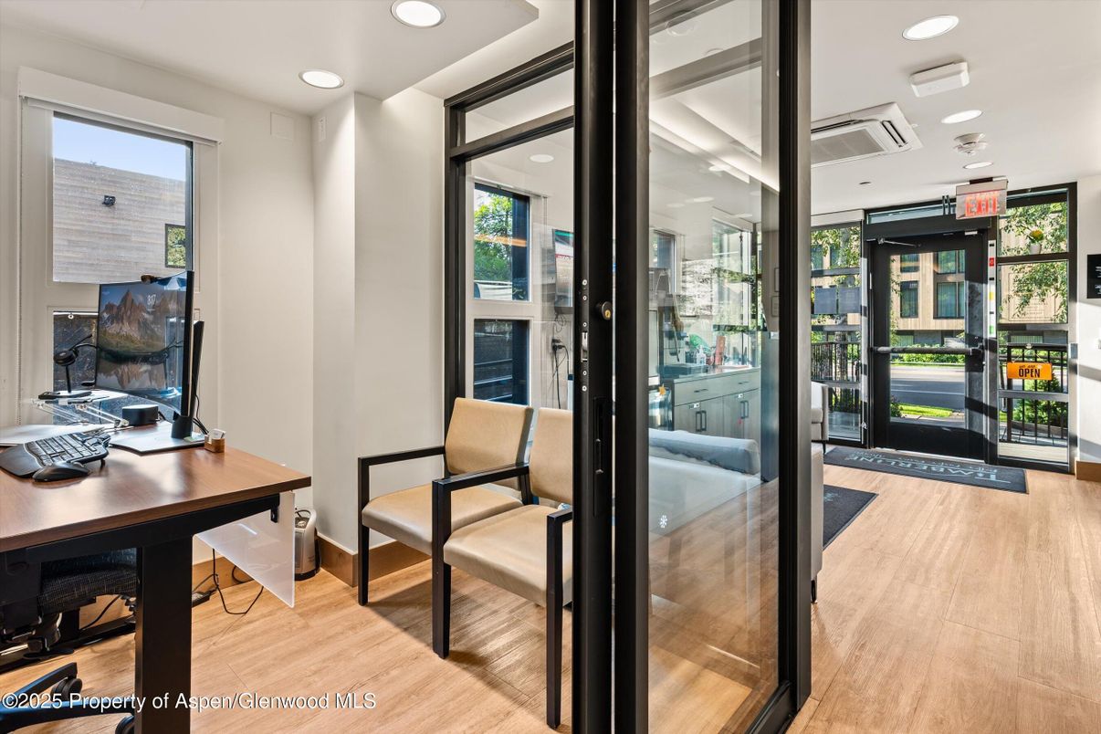 Home Office, Interior, Recessed Lighting, Wood Texture Flooring