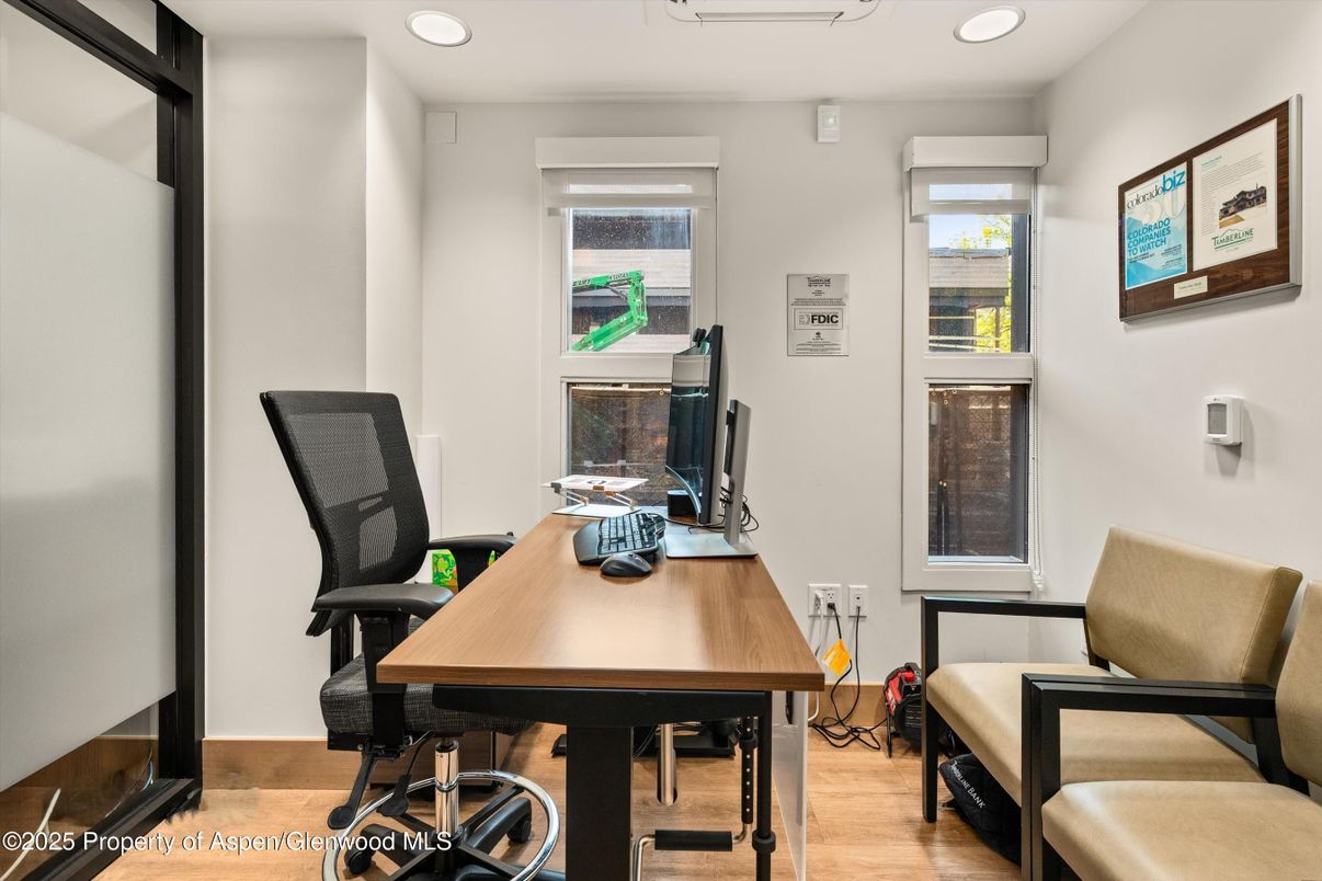 Home Office, Interior, Recessed Lighting, Wood Texture Flooring