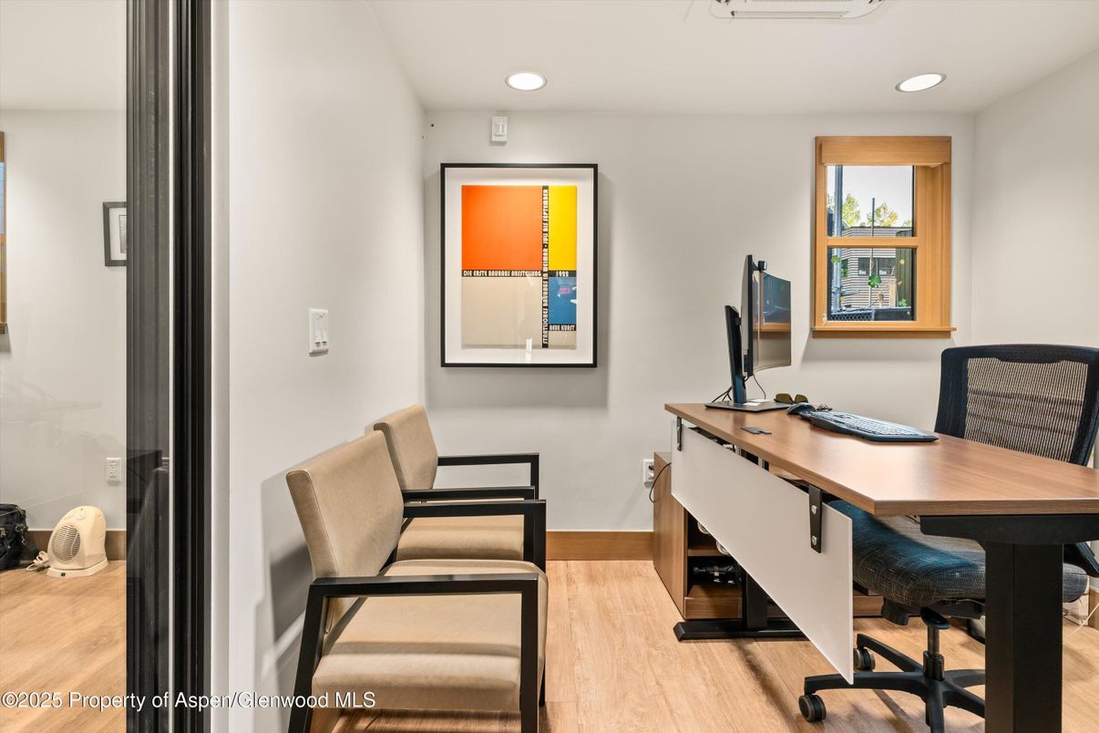 Home Office, Interior, Recessed Lighting, Wood Texture Flooring