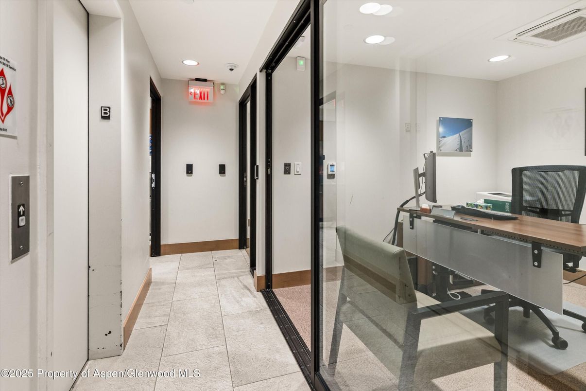 Elevator, Interior, Recessed Lighting