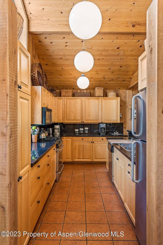 Interior, Kitchen, Pendant Lights, Wooden Ceilings