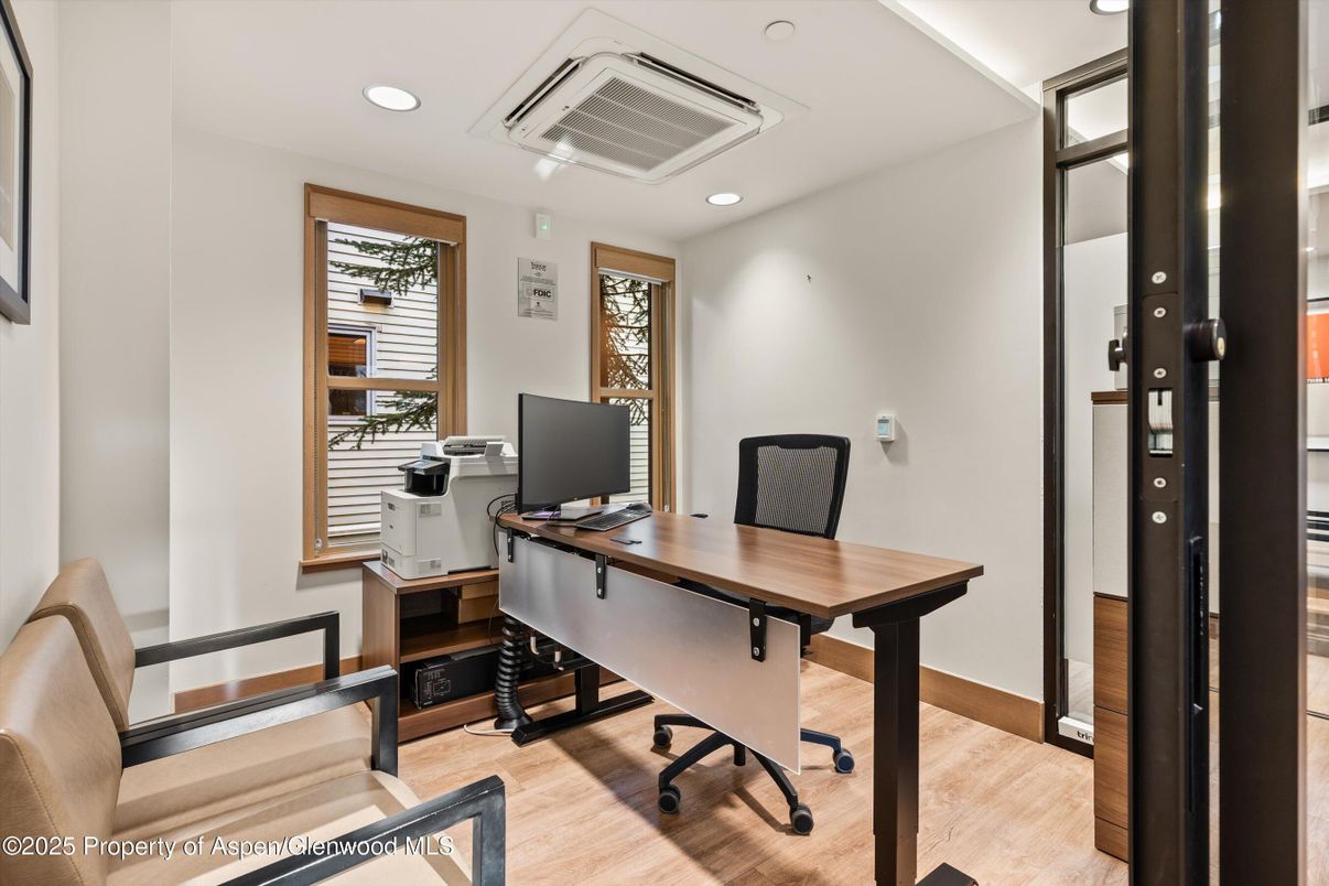 Home Office, Interior, Recessed Lighting, Wood Texture Flooring