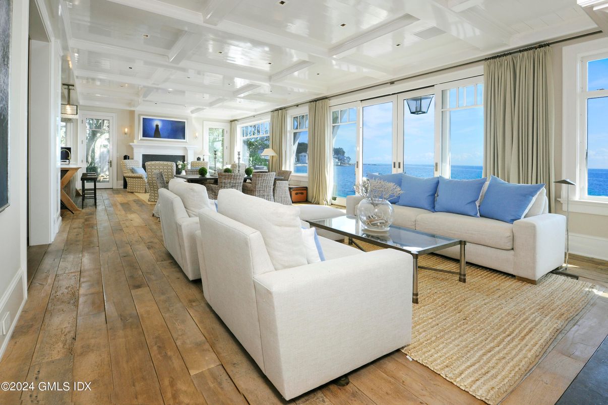 Interior, Living room, Recessed Lighting, Water, Wood Texture Flooring