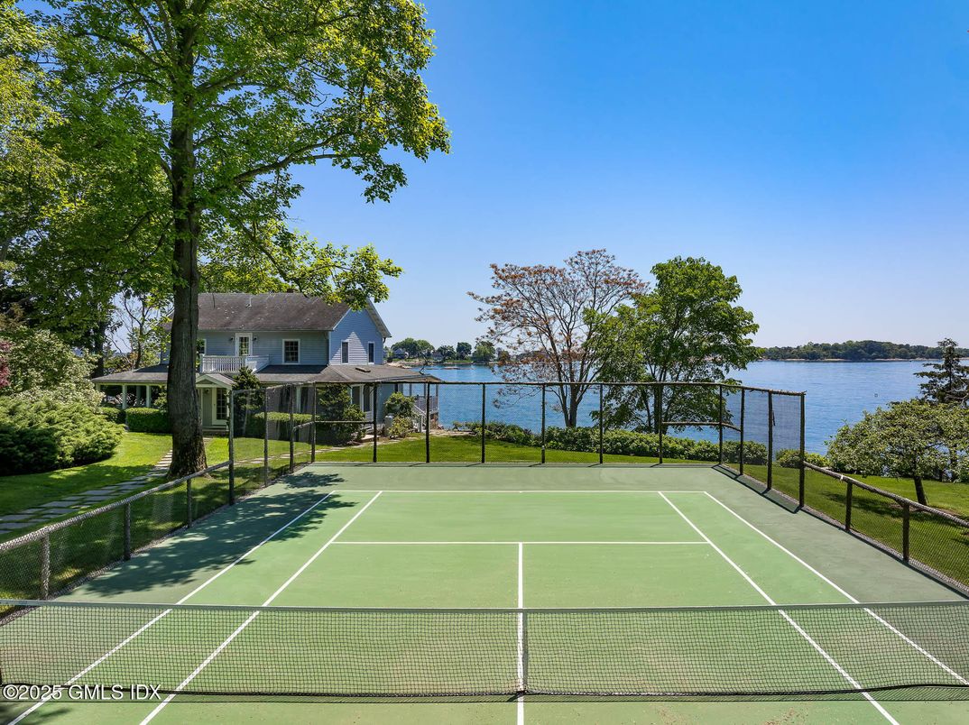 Exterior, Tennis Courts