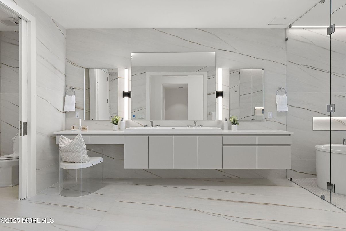 Bathroom, Dual Sink Vanities, Interior, Marble, Marble Walls