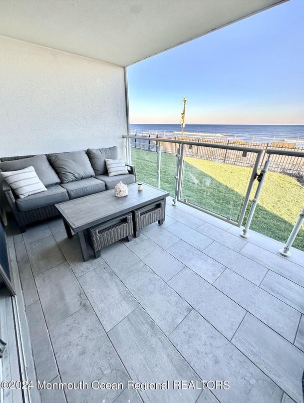 Water, Interior, Living room, Other