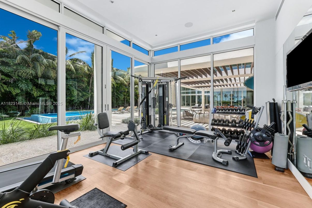 Fitness Equipment, Interior, Recessed Lighting, Sun Room, Wood Texture Flooring