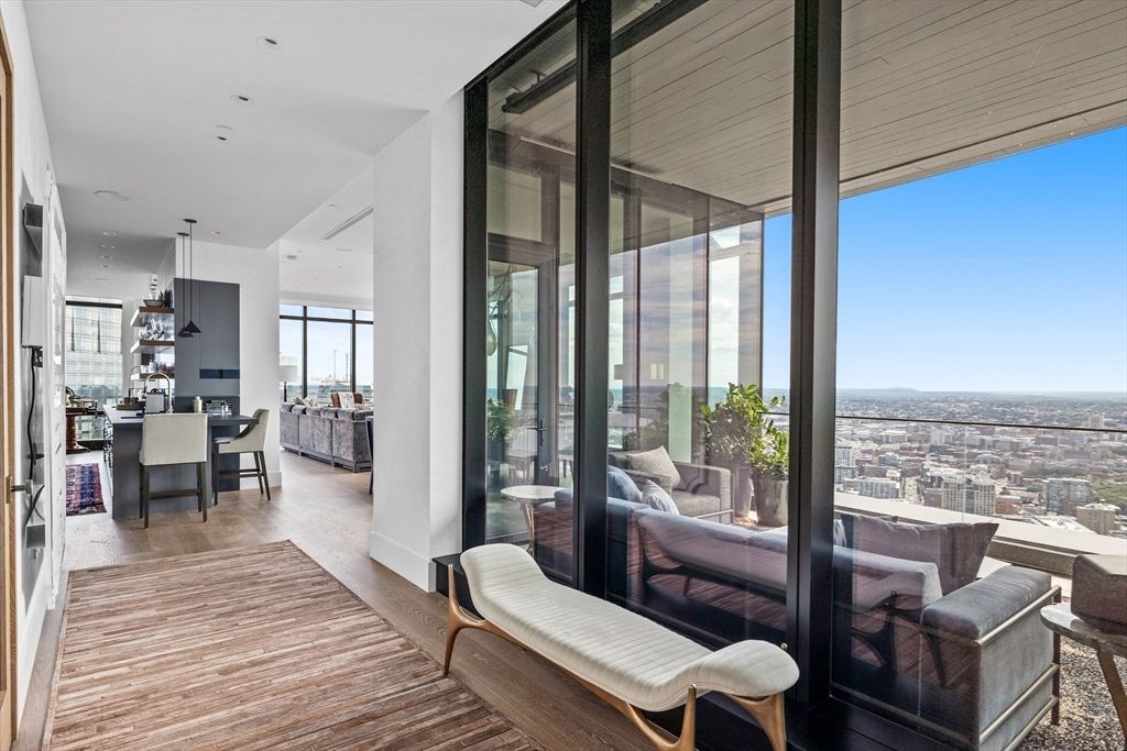Dining room, Interior, Kitchen, Pendant Lights, Recessed Lighting, Wood Texture Flooring