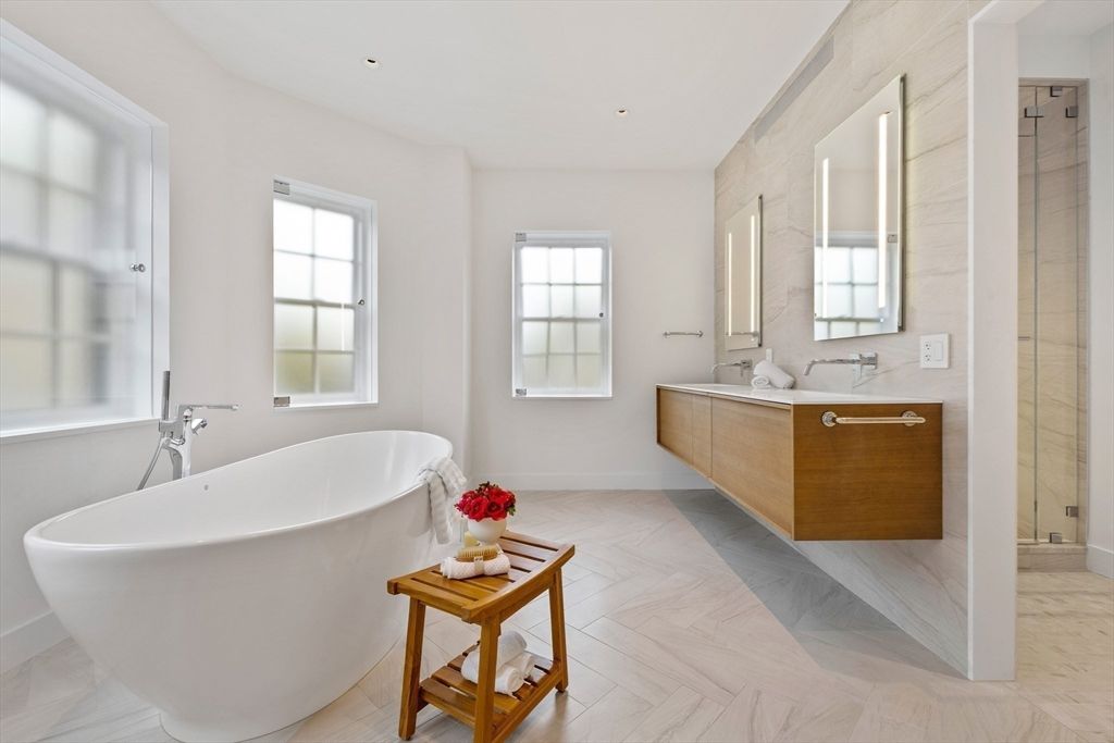 Bathroom, Dual Sink Vanities, Free Standing Baths, Interior, Marble, Recessed Lighting