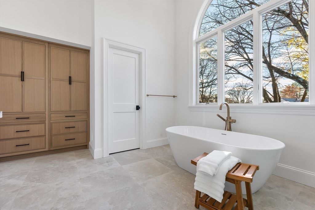 Bathroom, Free Standing Baths, Interior