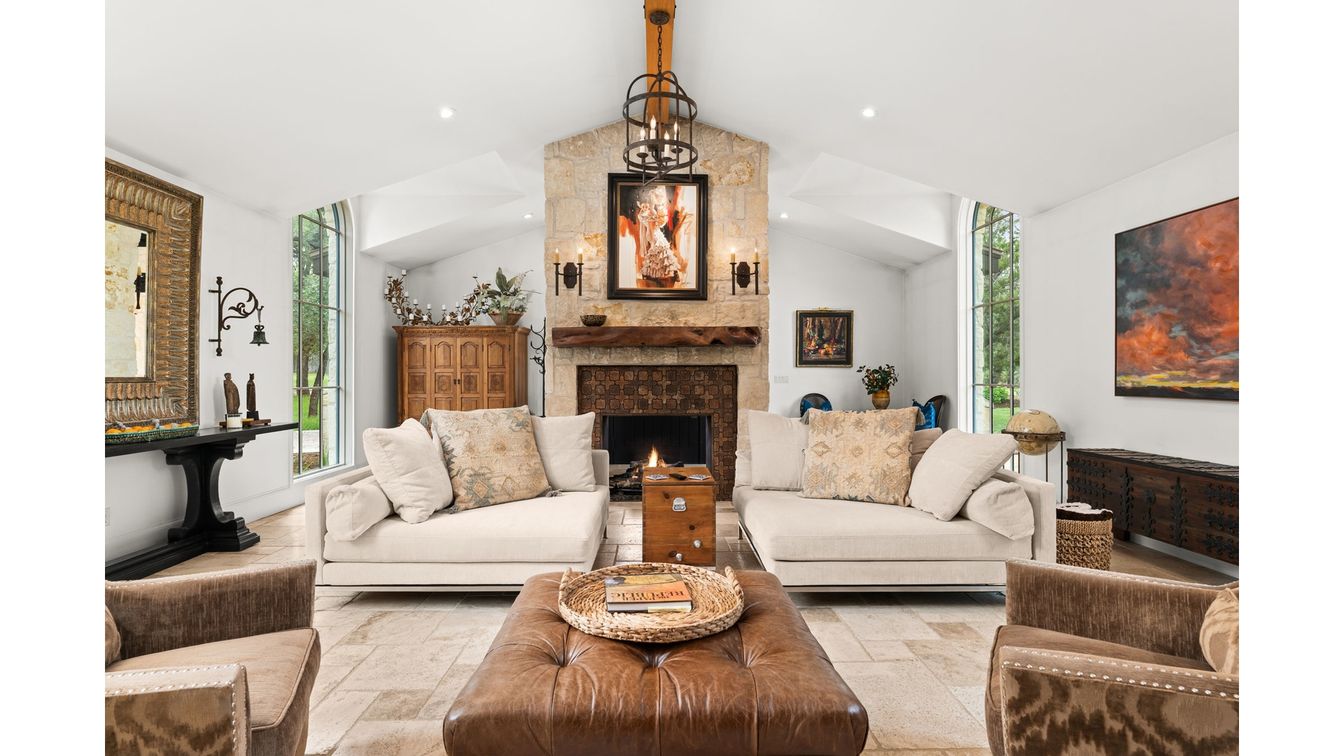 Fireplace, Interior, Living room, Pendant Lights, Recessed Lighting