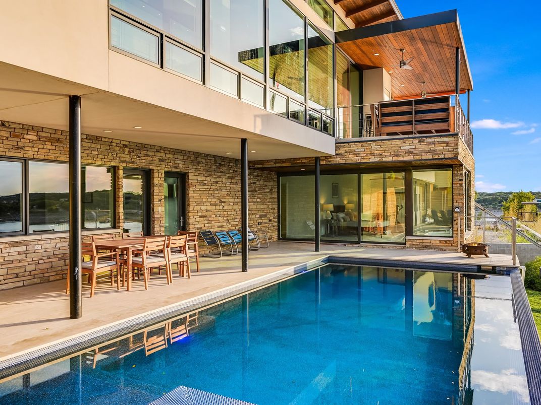 Exterior, Pool, Water