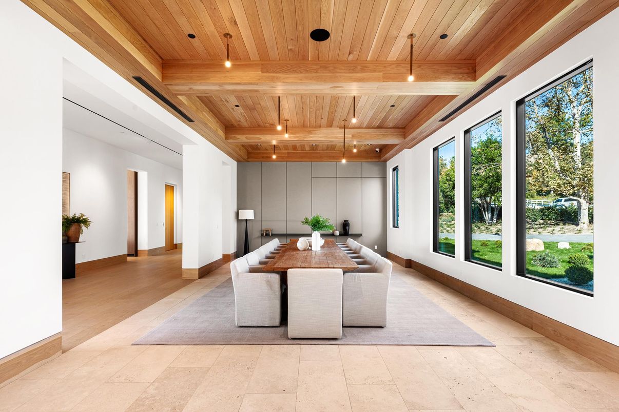 Dining room, Interior, Recessed Lighting, Wooden Beams, Wooden Ceilings