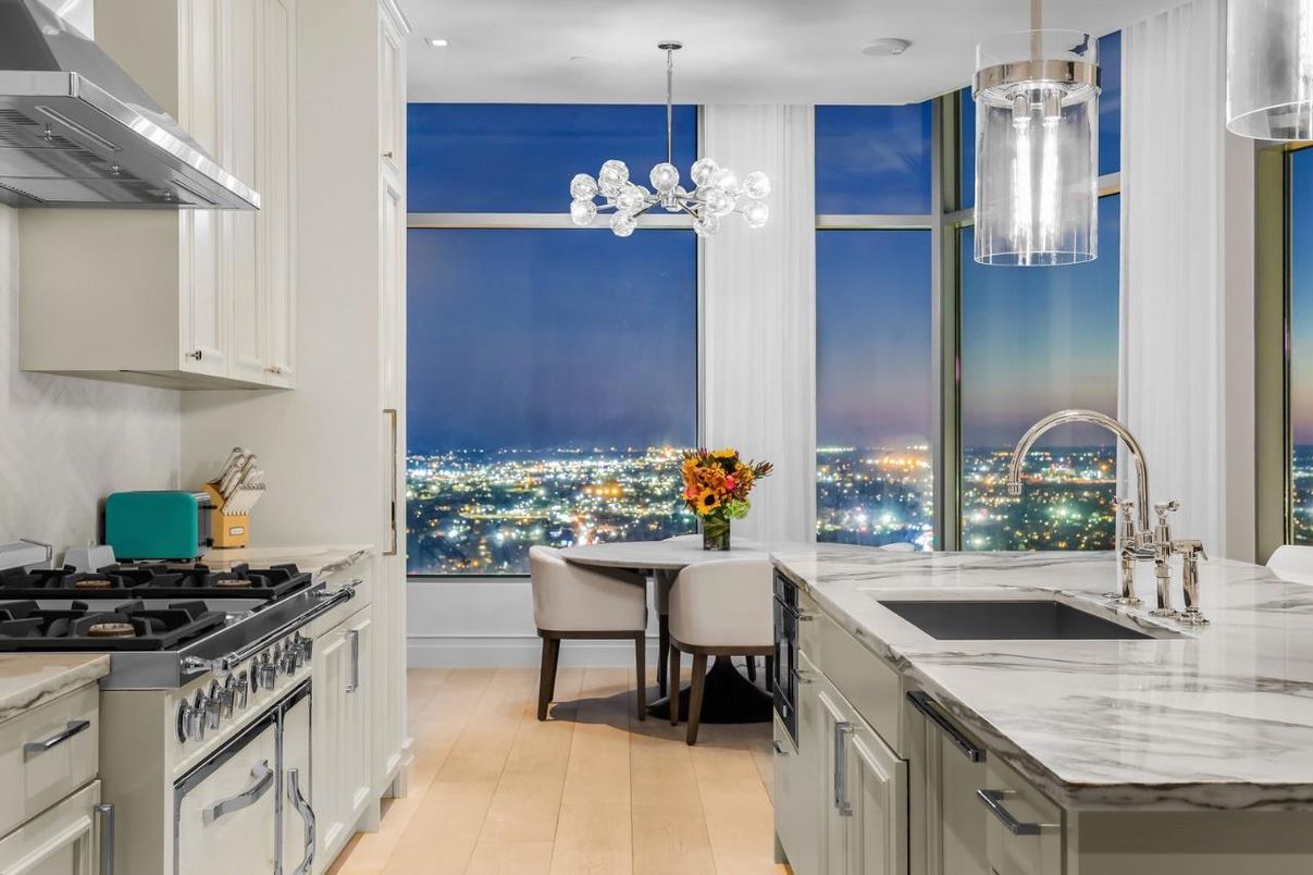 Dining room, Interior, Kitchen, Pendant Lights, Recessed Lighting, Wood Texture Flooring