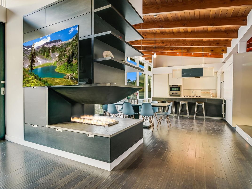 Dining room, Fireplace, Interior, Kitchen, Pendant Lights, Stainless Steel Appliances, Wooden Beams, Wooden Ceilings, Wood Texture Flooring