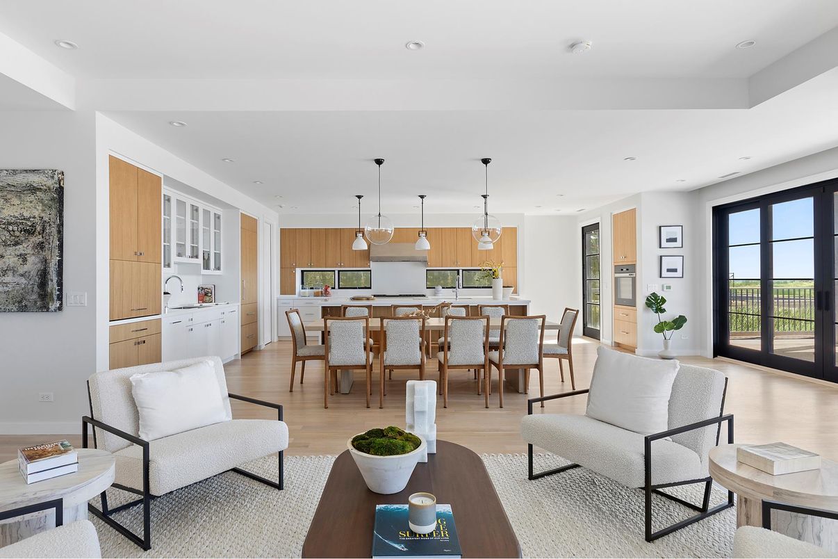 Dining room, Interior, Kitchen, Pendant Lights, Recessed Lighting, Wood Texture Flooring
