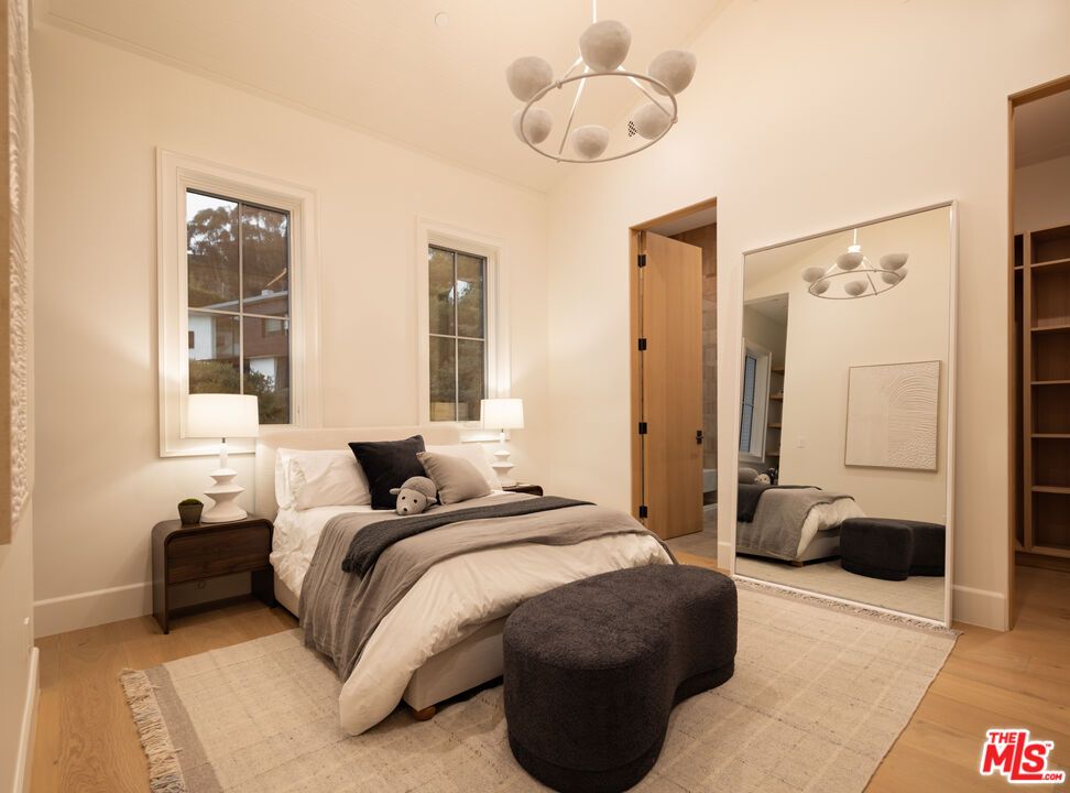 Bedroom, Interior, Pendant Lights, Wood Texture Flooring