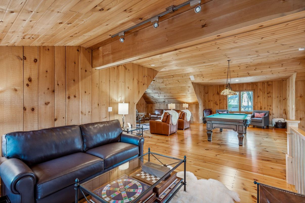 Billiard Table, Game Room, Interior, Living room, Pendant Lights, Wooden Ceilings, Wood Texture Flooring, Wooden Walls