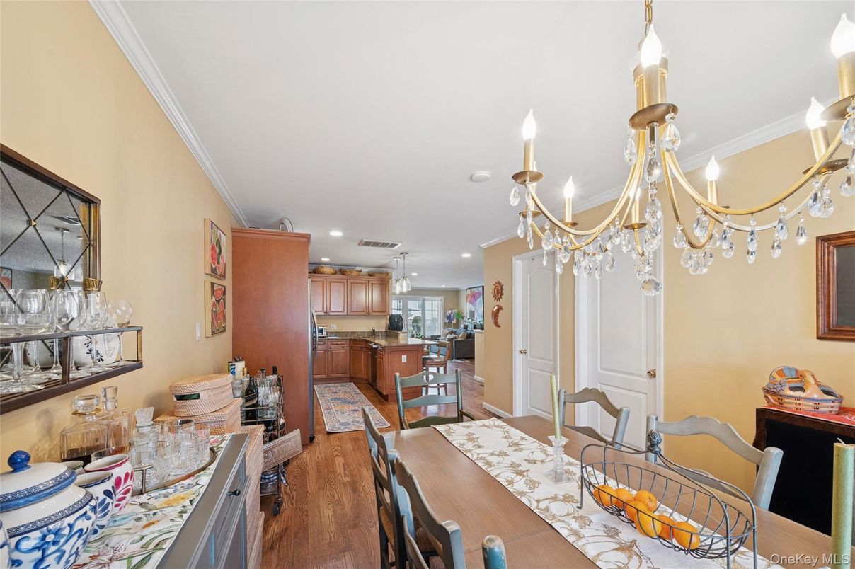 Chandelier, Dining room, Interior, Kitchen, Recessed Lighting, Wood Texture Flooring